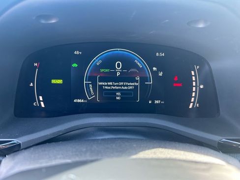 Used 2025 Toyota Camry SE image 17