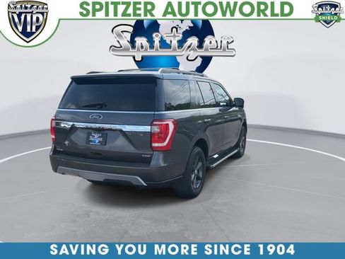 Used 2018 Ford Expedition XLT w/ Equipment Group 202A AWD/4WD image 9