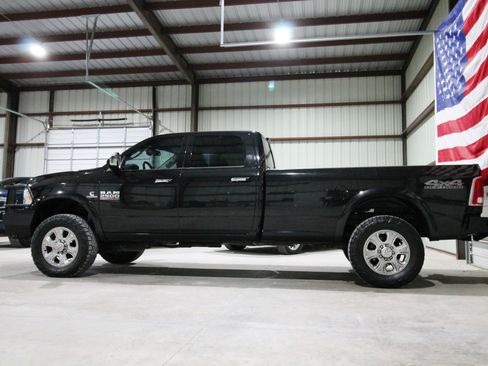 Used 2017 RAM 2500 Laramie w/ Convenience Group image 7