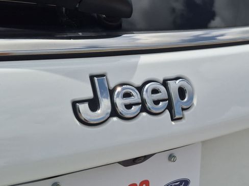 Used 2024 Jeep Compass Sport AWD/4WD image 29