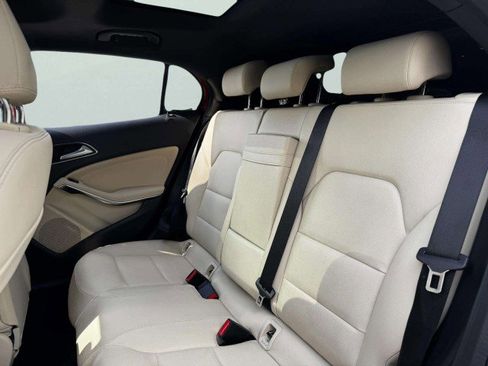 Used 2020 Mercedes-Benz GLA 250 image 41