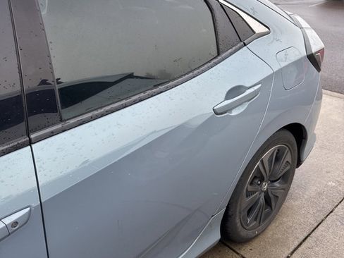 Used 2017 Honda Civic EX-L image 3