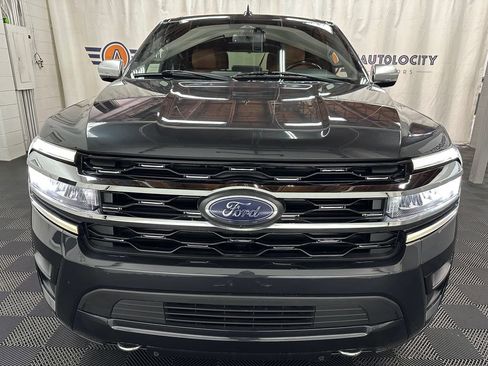 Used 2024 Ford Expedition Max Platinum AWD/4WD image 4