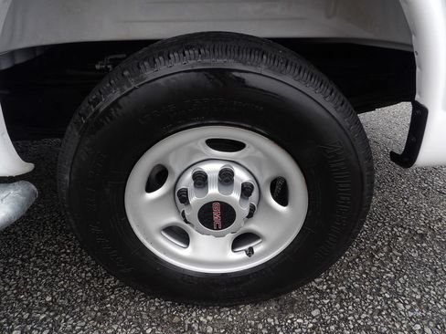 Used 2025 GMC Savana 2500 w/ Driver Convenience Package RWD image 53
