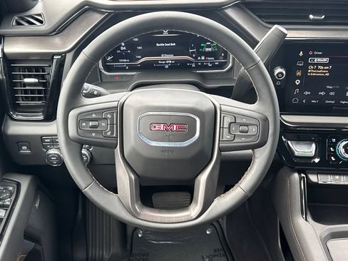 Used 2025 GMC Sierra 2500 AT4 w/ AT4 Premium Plus Package AWD/4WD image 24
