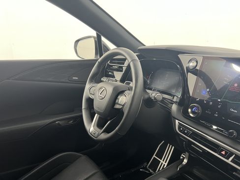 Used 2023 Lexus RX 500h F Sport w/ Accessory Package (Z1) AWD/4WD image 10