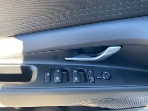 New 2026 Hyundai Elantra SE image 13