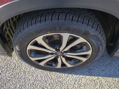 Used 2023 Subaru Forester Limited image 10