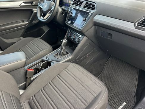 Certified 2024 Volkswagen Tiguan S image 18