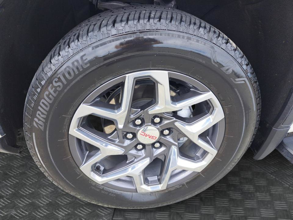 Used 2025 GMC Sierra 1500 SLT w/ SLT Premium Package AWD/4WD image 21