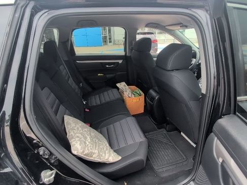 Used 2018 Honda CR-V LX image 4