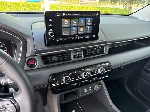 Certified 2025 Honda Pilot EX-L image 13