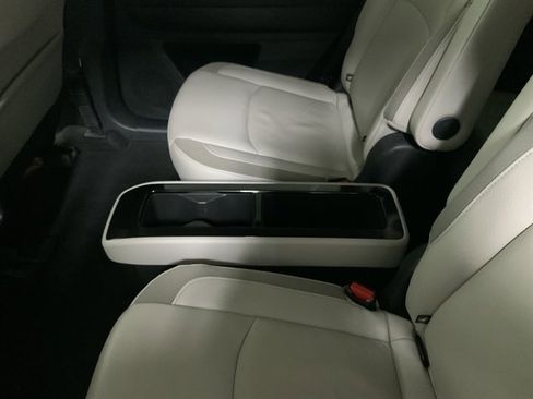 Used 2022 Nissan Pathfinder SL w/ SL Premium Package AWD/4WD image 19