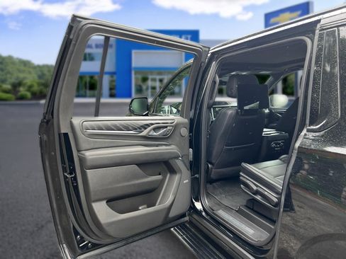 Certified 2023 GMC Yukon XL Denali w/ Denali Reserve Package AWD/4WD image 30