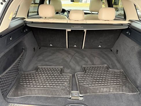 Used 2021 Mercedes-Benz GLC 300 4MATIC image 31