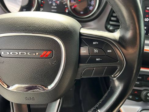 Used 2019 Dodge Challenger SXT RWD image 32