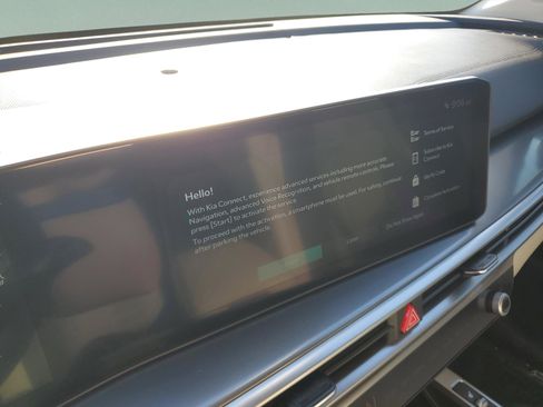 Certified 2024 Kia Sorento EX w/ Panoramic Sunroof Package image 22