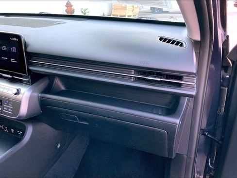 Used 2025 Hyundai Kona SEL FWD image 15
