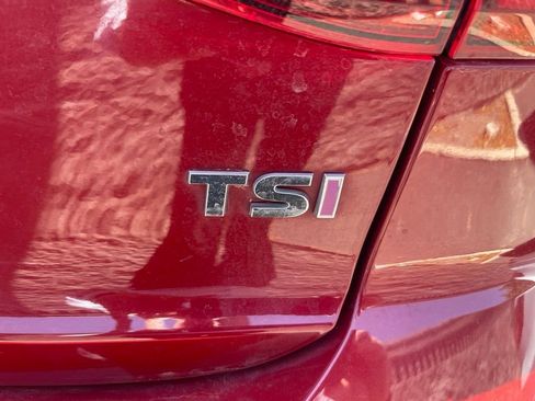 Used 2017 Volkswagen Jetta SE FWD image 5