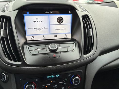 Used 2019 Ford Escape SEL image 10