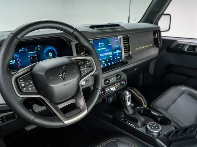 New 2025 Ford Bronco Badlands w/ Sasquatch Package AWD/4WD image 18