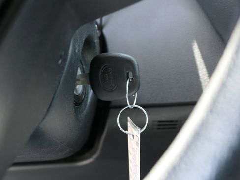 Used 2023 Toyota Corolla LE FWD image 17