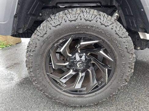 Used 2022 Jeep Gladiator Rubicon w/ LED Lighting Group AWD/4WD image 8