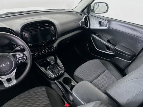 Certified 2023 Kia Soul LX w/ LX Technology Package FWD image 25