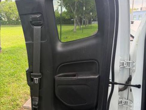 Used 2022 Chevrolet Colorado LT w/ Fleet Safety Package RWD image 12