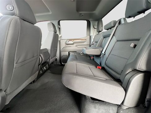 New 2026 GMC Sierra 1500 Elevation image 17