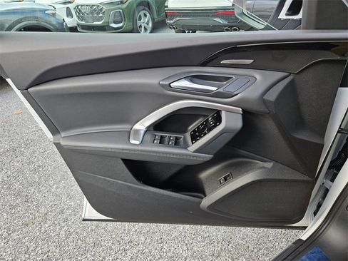 Used 2025 Audi Q5 Premium Plus image 7