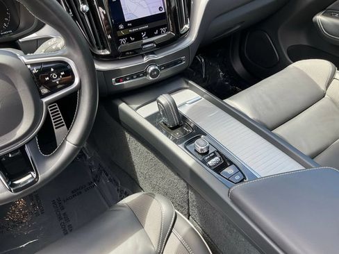 Used 2021 Volvo XC60 T8 R-Design w/ Advanced Package AWD/4WD image 45