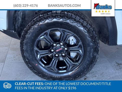 Certified 2025 GMC Canyon Elevation image 4