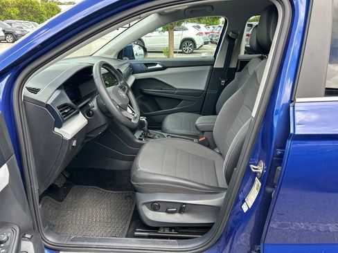 Used 2022 Volkswagen Taos SE FWD image 15