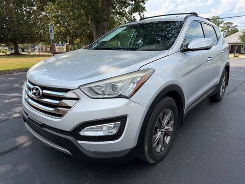 Used 2013 Hyundai Santa Fe Sport w/ Popular Equipment Pkg FWD image 2