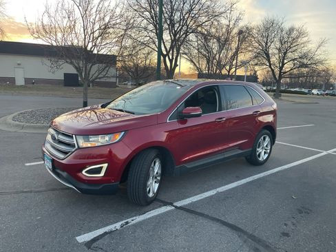 Used 2018 Ford Edge Titanium w/ Equipment Group 302A image 3