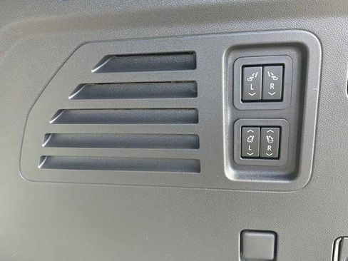 New 2026 Buick Enclave Preferred w/ Power Package FWD image 30