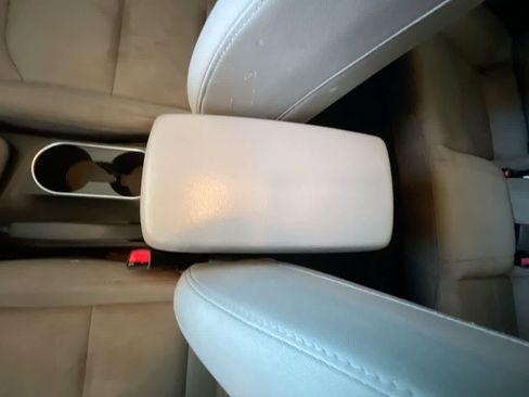 Used 2018 Hyundai Elantra SE image 19