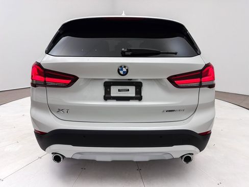 Used 2020 BMW X1 xDrive28i w/ Premium Package image 17