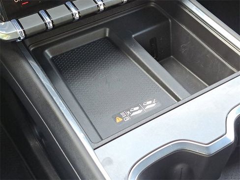 Used 2025 GMC Acadia Elevation image 25