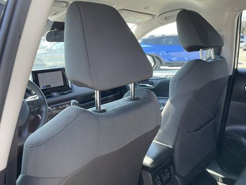 Used 2024 Toyota RAV4 XLE image 25