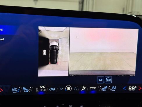 New 2025 Chevrolet Blazer EV RS image 43