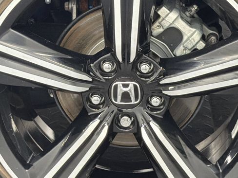 Used 2025 Honda Accord Sport image 5