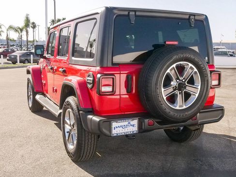 Used 2021 Jeep Wrangler Unlimited Sahara AWD/4WD image 7