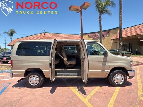 Used 2013 Ford E-350 and Econoline 350 XLT image 2