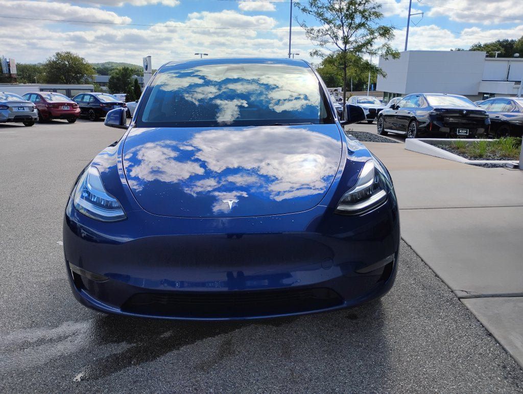 Used 2022 Tesla Model Y Long Range AWD/4WD image 8