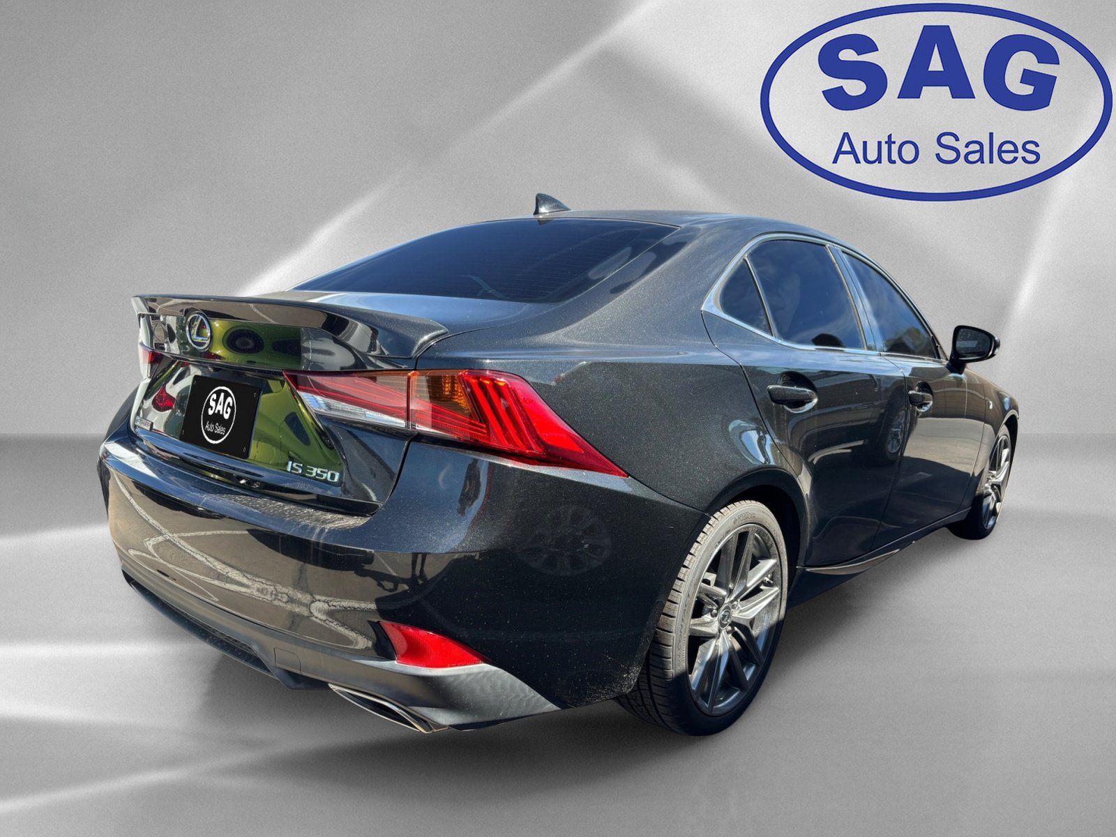 Used 2020 Lexus IS 350 F Sport w/ F Sport Package RWD image 3