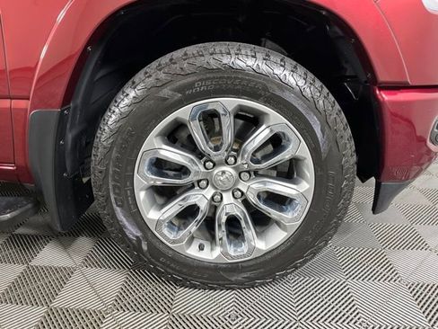 Used 2019 RAM 1500 Laramie AWD/4WD image 9