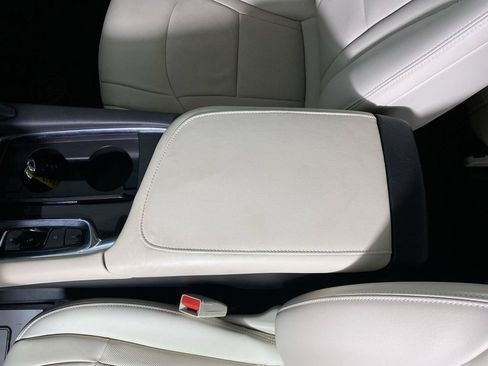 Certified 2024 Buick Enclave Essence w/ Experience Buick Package AWD/4WD image 21