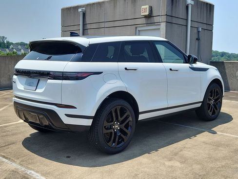 Used 2026 Land Rover Range Rover Evoque S AWD/4WD image 2